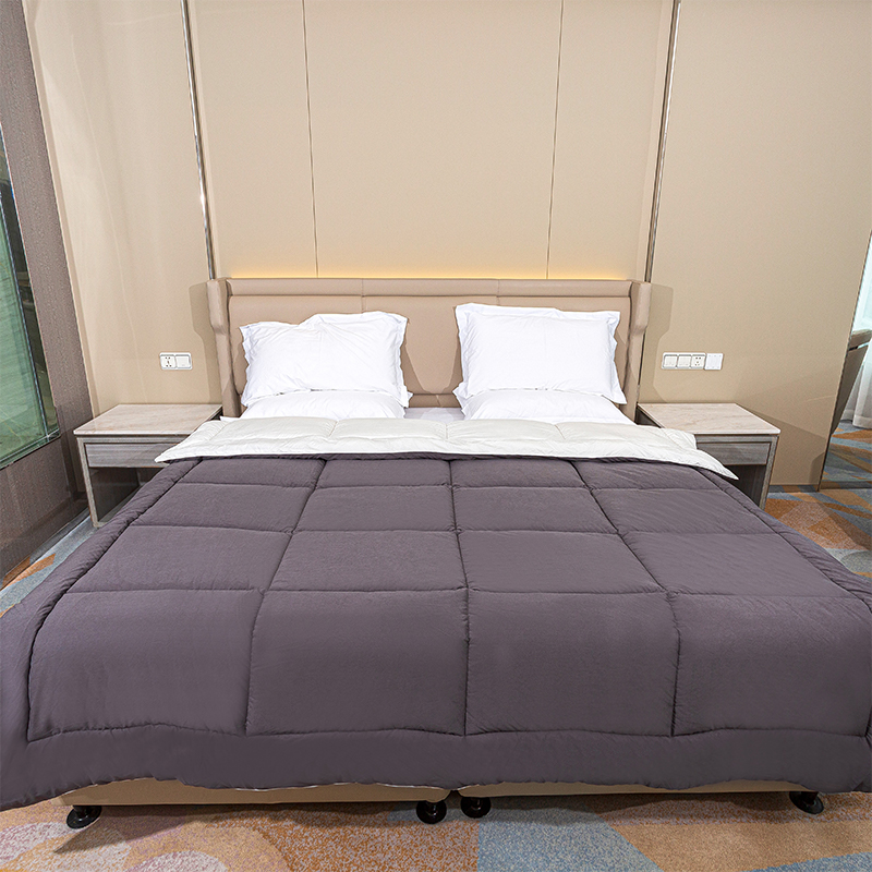 ধূসর সমস্ত মৌসুমের ডুভেট সন্নিবেশ - বক্স ডিজাইন বিছানাপত্র কমফোর্টার লাইটওয়েট কুইল্ট হোটেল কমফোর্টার কোণার ট্যাব সহ