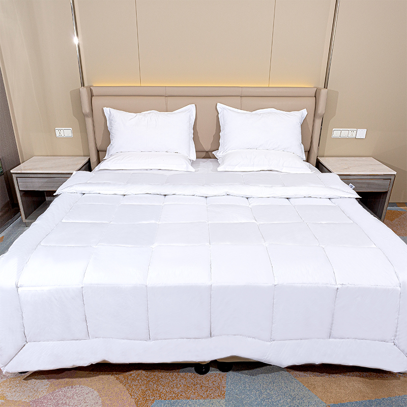 কটন কভার লাইটওয়েট পলিয়েস্টার কমফোর্টার ， উষ্ণ আবহাওয়ার জন্য অতি-নরম ডুভেট সন্নিবেশ ， জিআরএস পুনর্ব্যবহারযোগ্য মাইক্রোফাইবার শ্বাস-প্রশ্বাসের বিছানা কুইল্ট